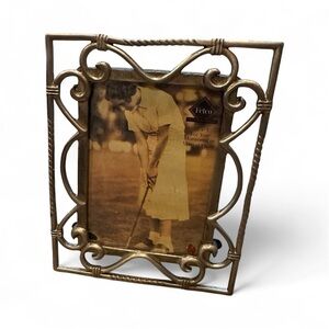 Vtg.-Style Silver Metal Free Standing Horizontal or Vertical Photo Frame 3.5 x 5